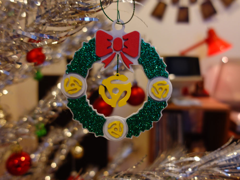 Xmas 45 RPM Wreath Ornament - Image 4